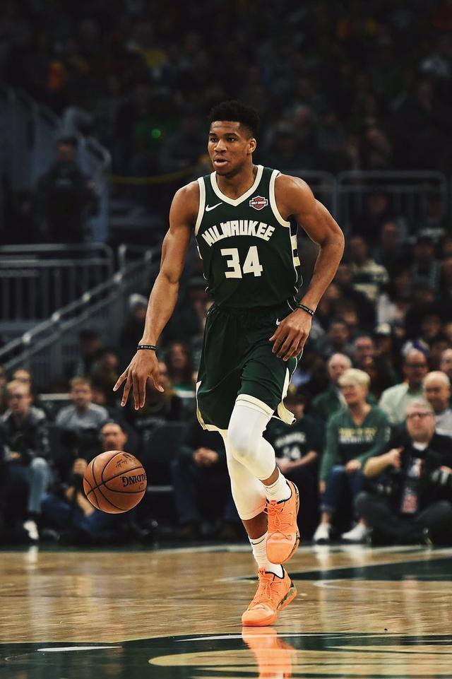 并为球队带 并为球队带